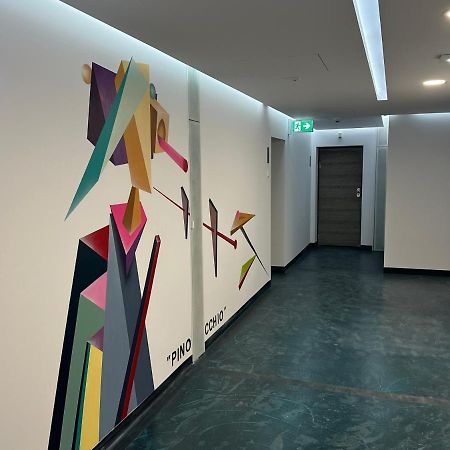 Art Apartment Bucharest Luaran gambar