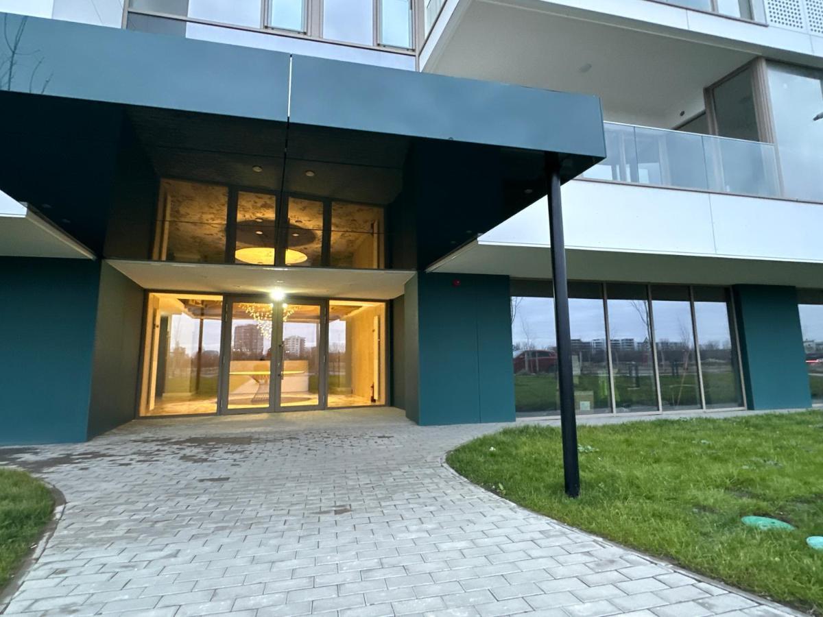 Art Apartment Bucharest Luaran gambar